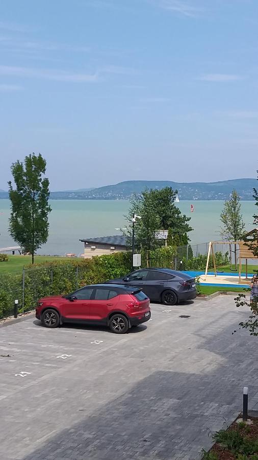 Platan Beach Apartman With Lakeview Balatonboglar Exterior photo