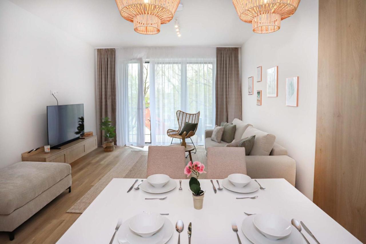Platan Beach Apartman With Lakeview Balatonboglar Exterior photo