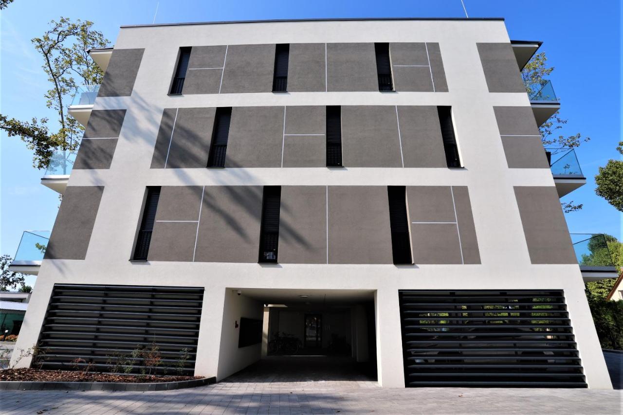 Platan Beach Apartman With Lakeview Balatonboglar Exterior photo